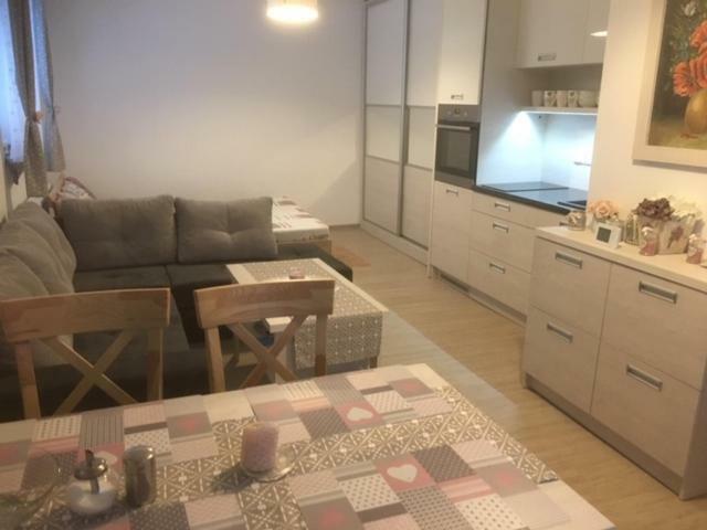 Apartman Filipovice S Letni Terasou Экстерьер фото